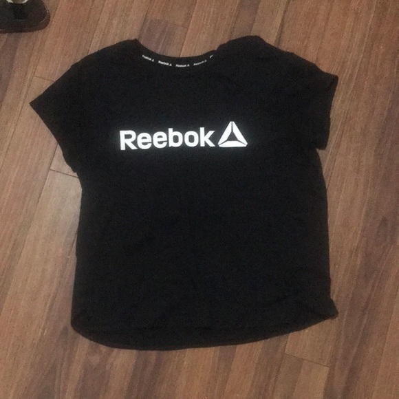 Woman’s Large Reebok T-Shirt - Picture 1 of 1